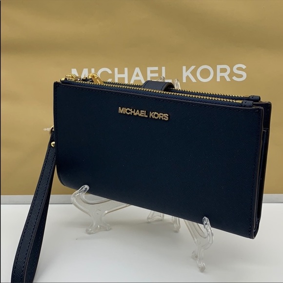 MICHAEL KORS LG DOUBLE ZIP WRISTLET NAVY - Picture 1 of 16
